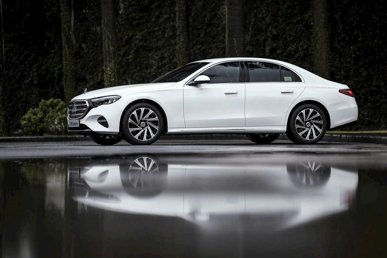 e200-exclusive-3