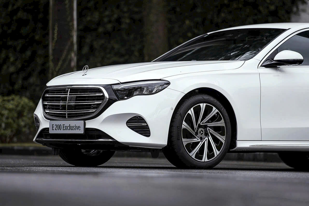e200-exclusive-4